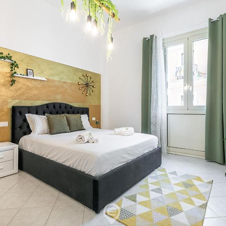 Trendy City Apartment Кальярі Екстер'єр фото