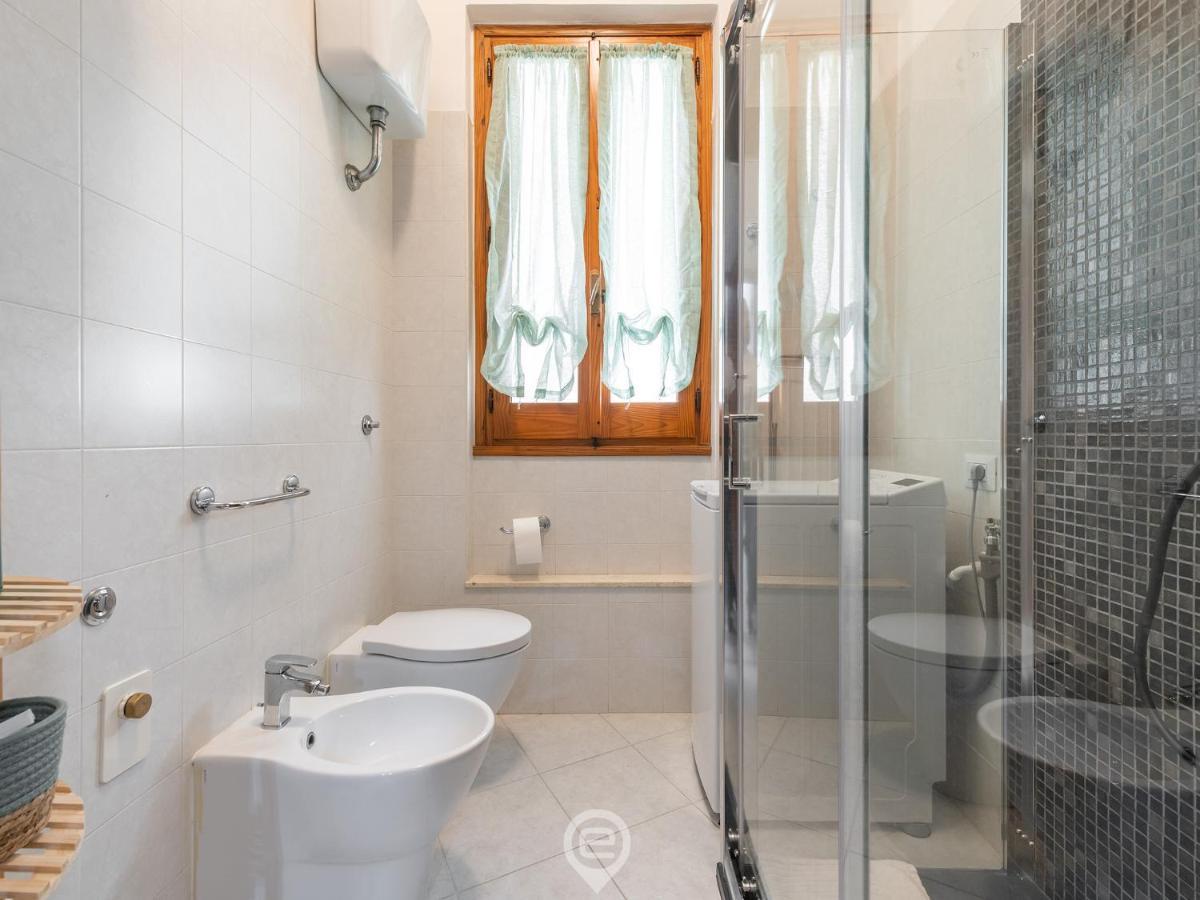 Trendy City Apartment Кальярі Екстер'єр фото